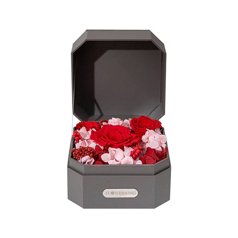 Vintage Everlasting Rose Gift Box - Flowersong | Preserved Roses in Full Bloom